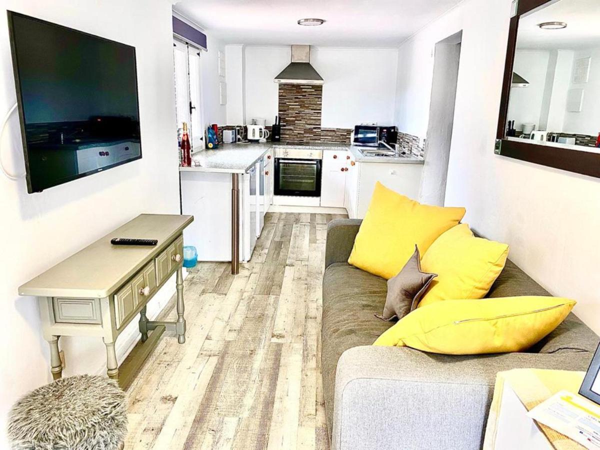 Lovely 2 Bed Apartment In Alcalalí Eksteriør bilde